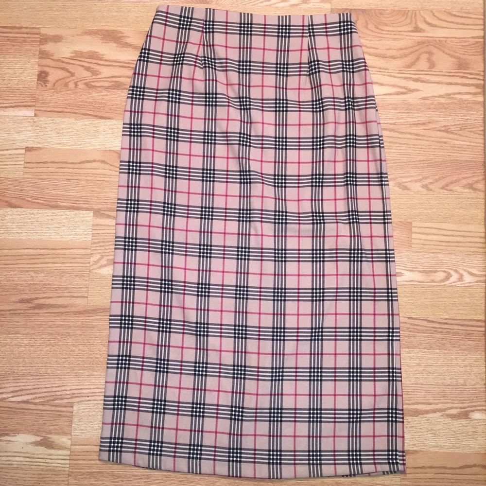CHANDLER HILL COLLECTIONS Classic Plaid Skirt